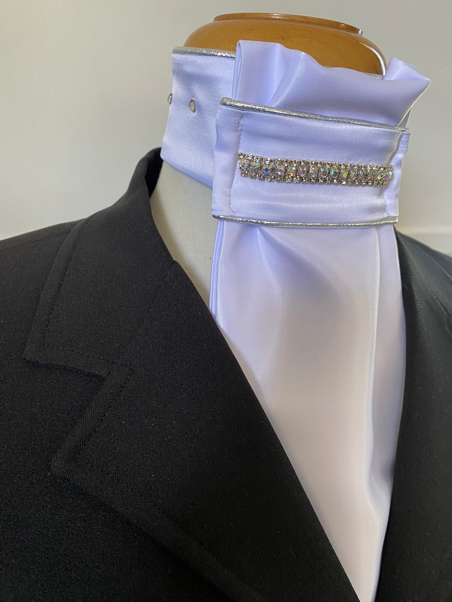 The HHD ‘White Diamonds’ Dressage Euro Stock Tie Silver with Swarovski ...